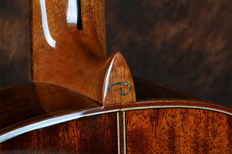 Incrustation de talon de guitare Détail de talon de guitare classique