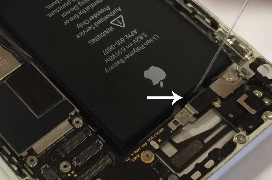 iPhone 6/6+ battery replacement guide - Removing the battery with string - 2
