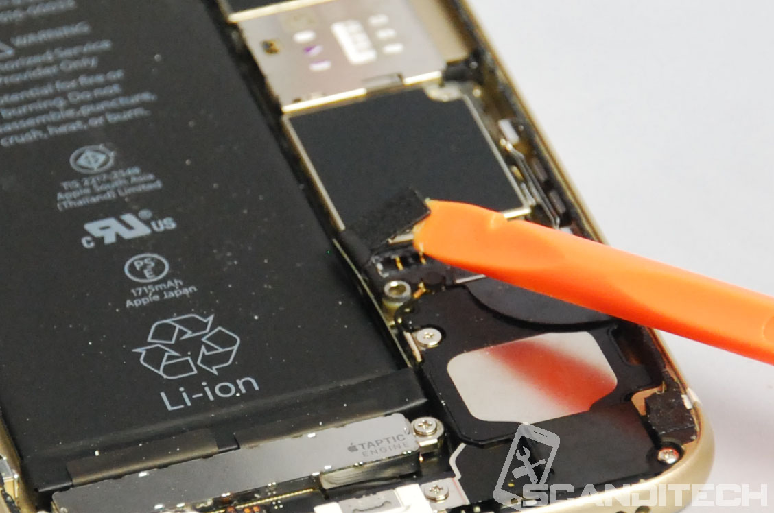 iPhone 6S battery replacement guide - Disconnecting battery connector - 2