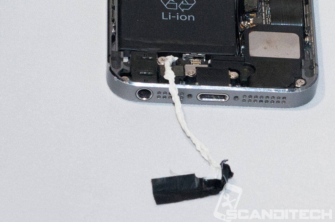 iPhone 5S/5C battery replacement guide - Pulling the adhesive - 3