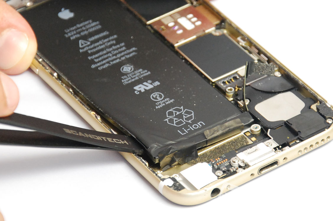 iPhone 6S battery replacement guide - Battery adhesive removal - 1