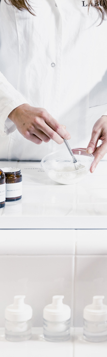 Dr en pharmacie Laboté - dermato Pharmacienne - conseils dermato