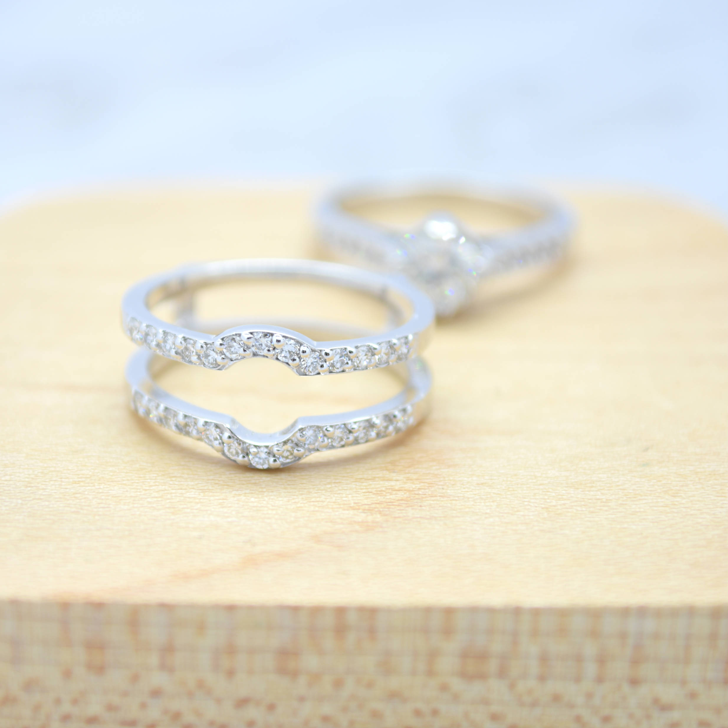 oval diamond engagement ring 