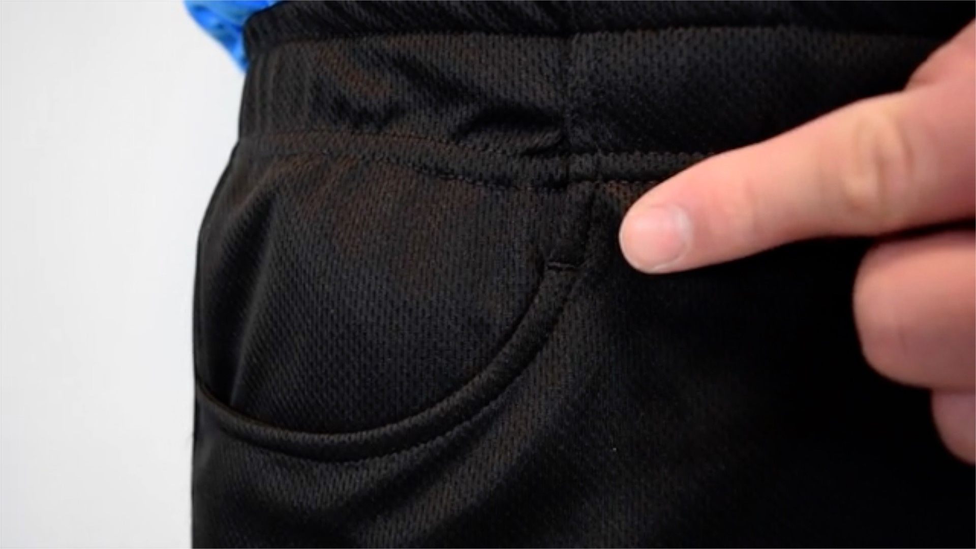 keap athletic shorts with horizontally cut deep pockets