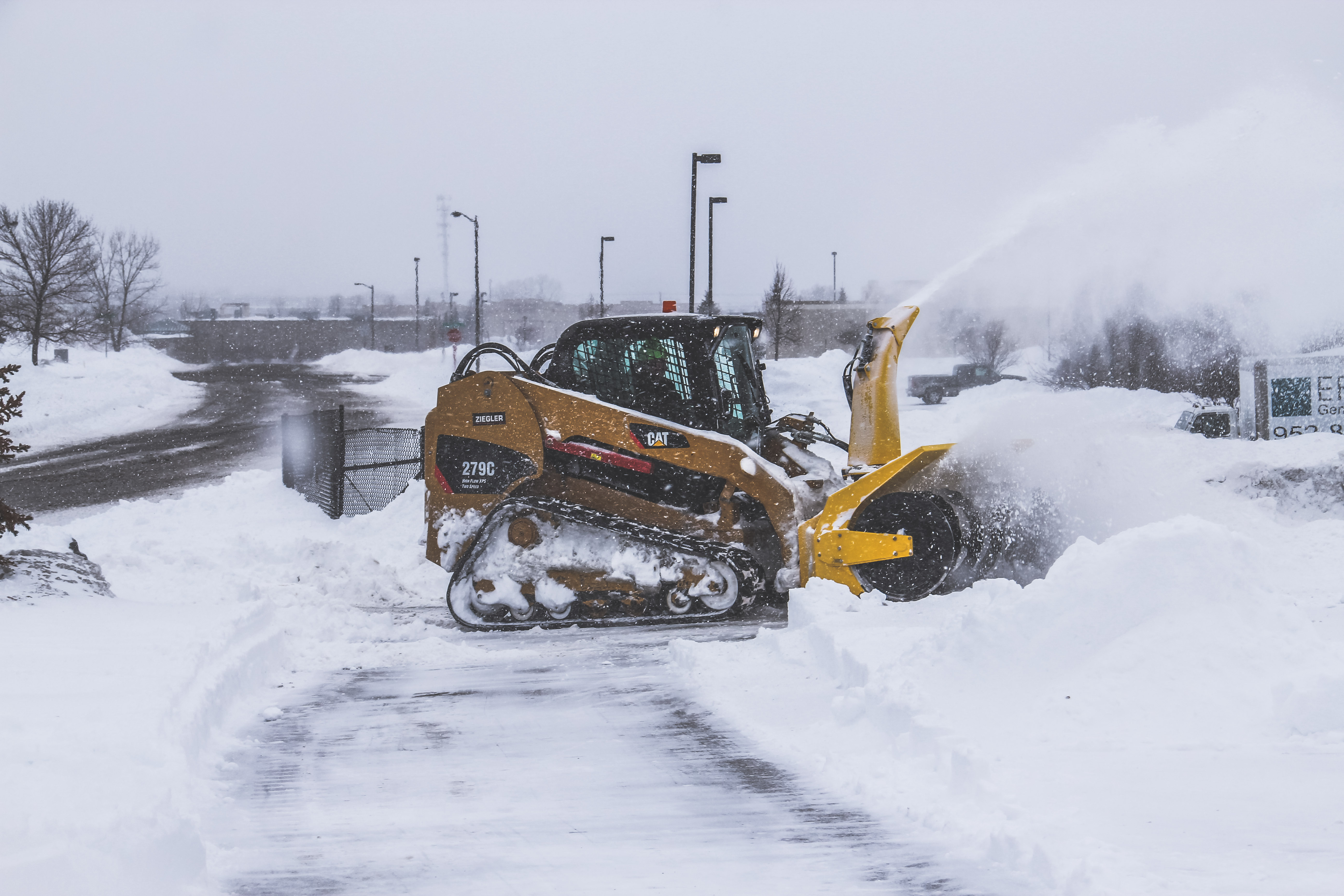 Snow Wolf | Ultra Snow Blower
