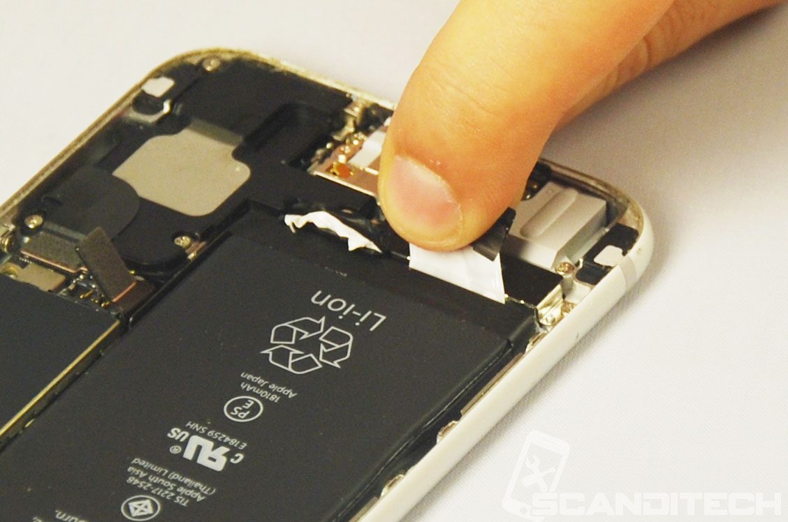 iPhone 6/6+ battery replacement guide - Removing adhesives - 5