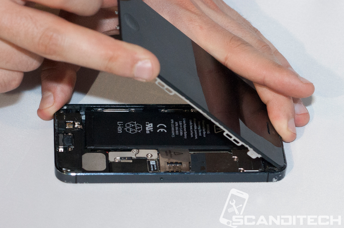 iPhone 5 battery replacement guide - Reinstalling the phone screen assembly.
